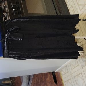 Velvet black skirt